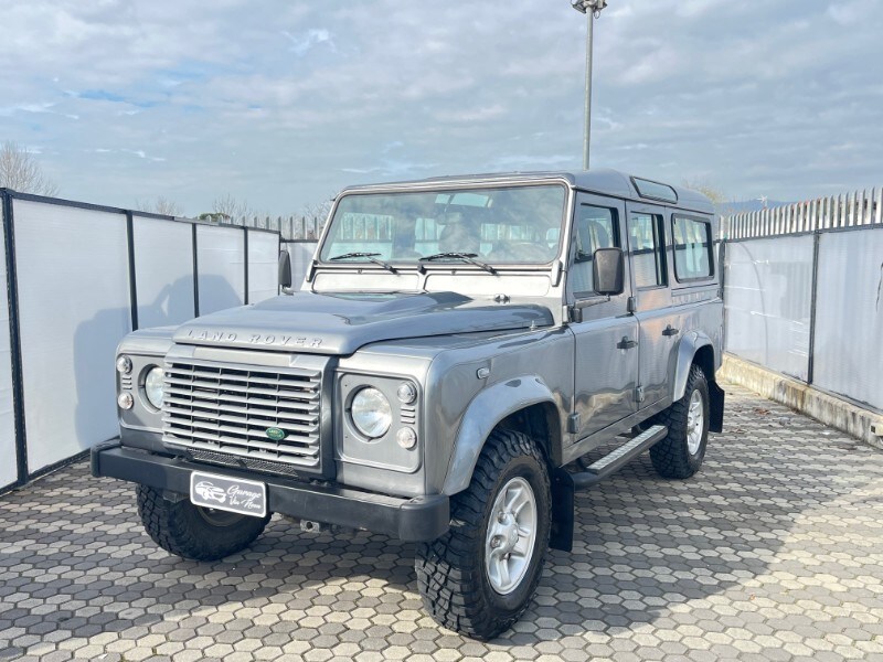 Foto LAND ROVER Defender