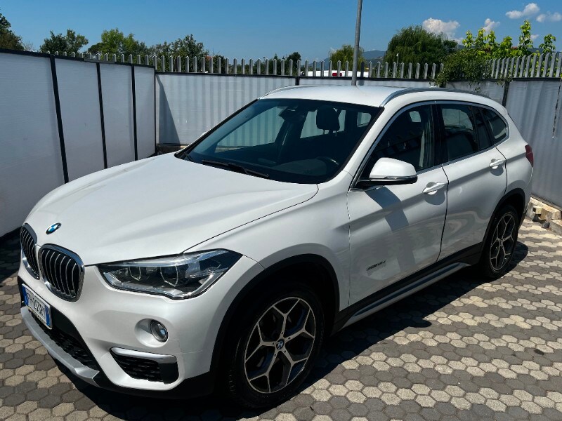 BMW X1            (F48)