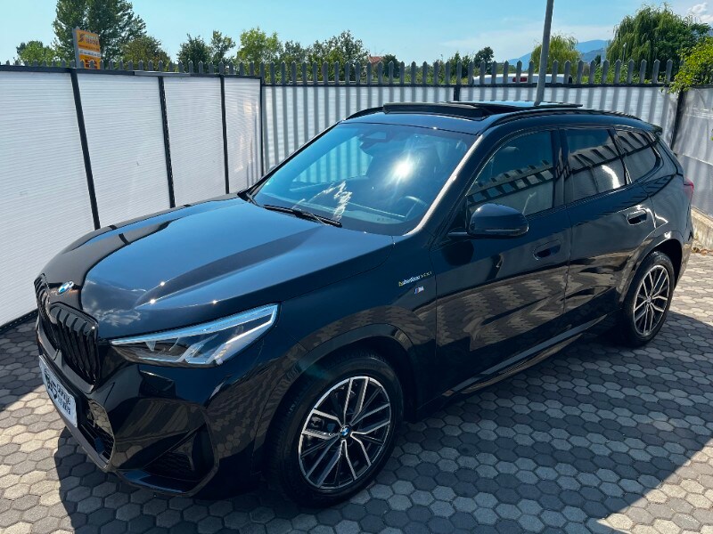 BMW X1            (U11)