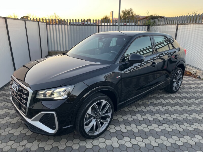 AUDI Q2