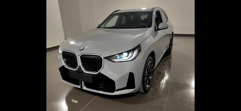 BMW X3            (G45)
