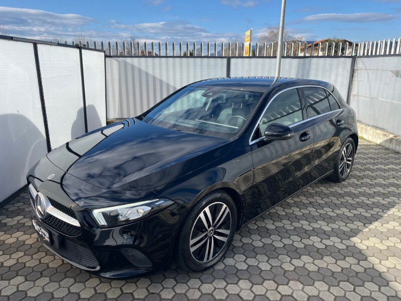 MERCEDES Classe A     (W177)